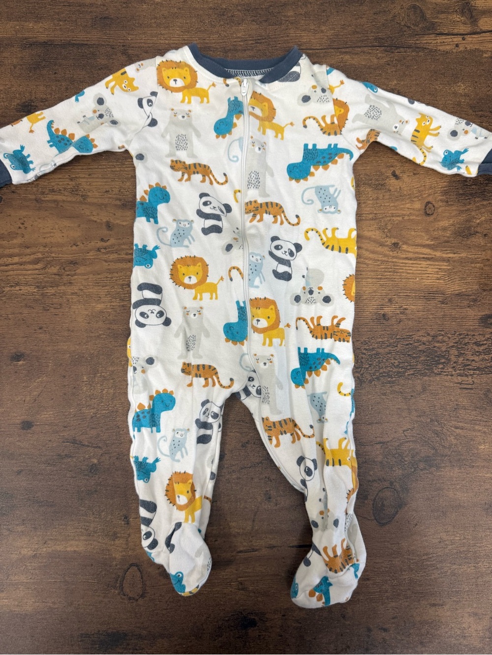 ⭐️5 for $20⭐️Koala Baby White Baby One-Piece Footed PJs with Animal Print 3-6M